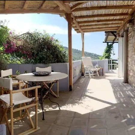 Andronikos Villa